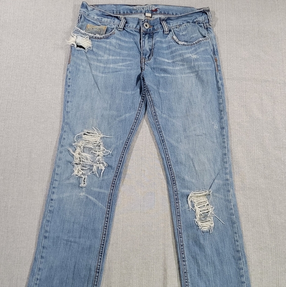 Hollister Denim - Hollister Juniors Size 7 Jeans Distressed Medium Wash Cotton EUC Teen
